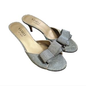 Vaneli Open Toe Sandals Bow Metallic Kitten Hill Size 7.5 Silver Wedding Event